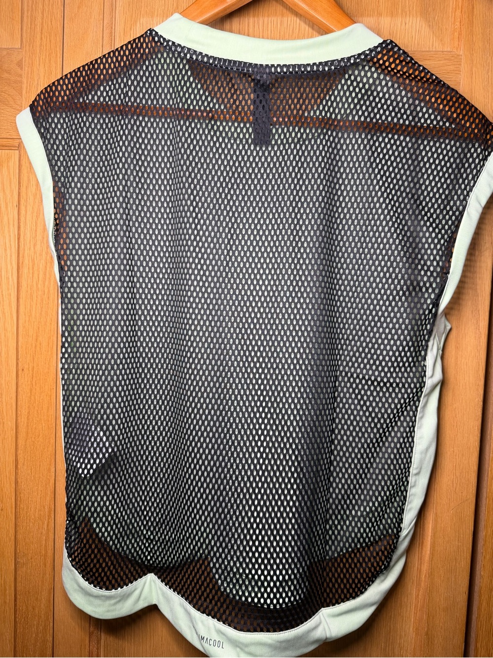adidas Women's Glow GreenBlack mesh back 2 piece tennis top Sz:Med - Picture 5 of 7